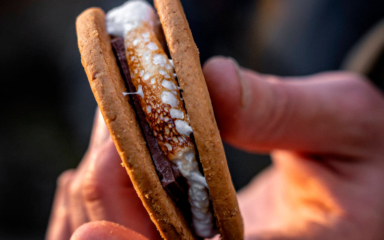 Skumfiduser på bål -  S'mores